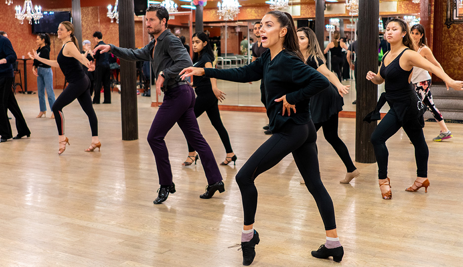 Dance With Me Soho, Soho Dance Studio, Dance Studio NYC, Private lessons, group classes, social dance parties, Ballroom dancing soho, ballroom dance classes, Dance Classes NYC,