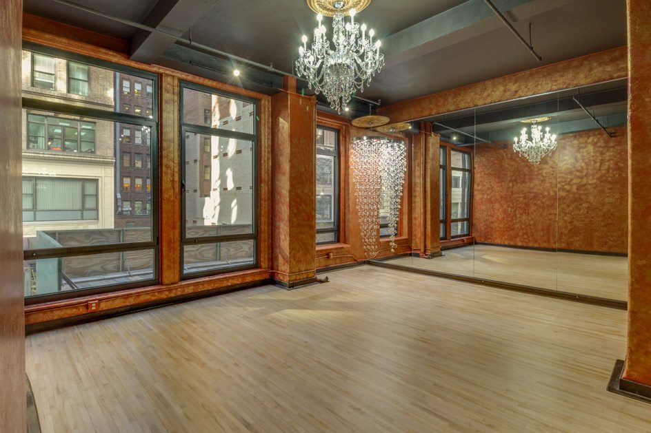 dance studio midtown nyc, dance studio midtown, dance studio new york, dance lessons midtown, ballroom dancing midtown new york, adult dance lessons midtown, group dance classes midtown, salsa lessons midtown, salsa classes midtown, tango classes midtown new york, tango lessons midtown new york, date night midtown new york,