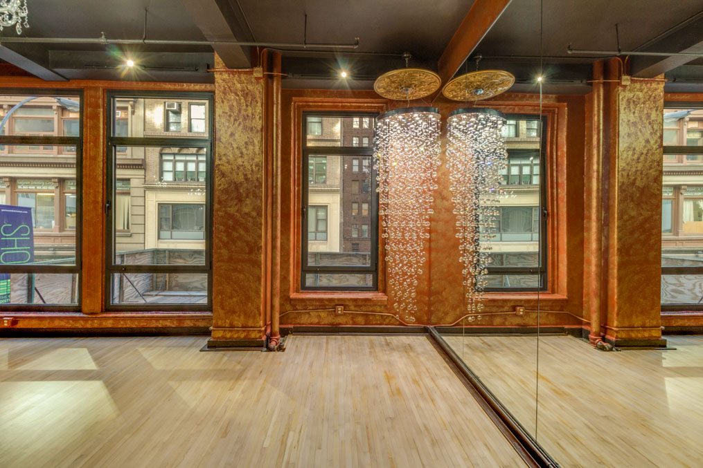 dance studio midtown nyc, dance studio midtown, dance studio new york, dance lessons midtown, ballroom dancing midtown new york, adult dance lessons midtown, group dance classes midtown, salsa lessons midtown, salsa classes midtown, tango classes midtown new york, tango lessons midtown new york, date night midtown new york,